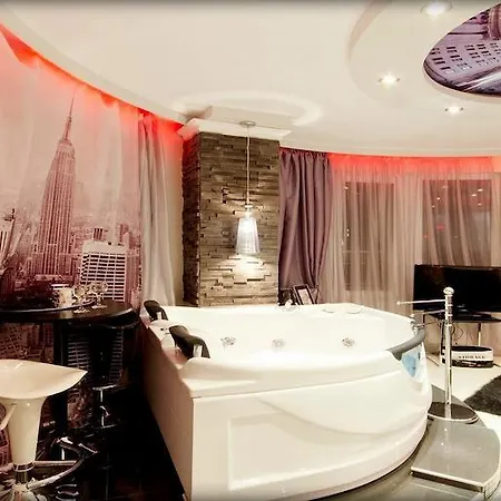Apartment Penthouse Suites