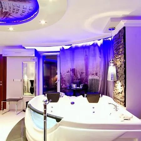 Apartment Penthouse Suites